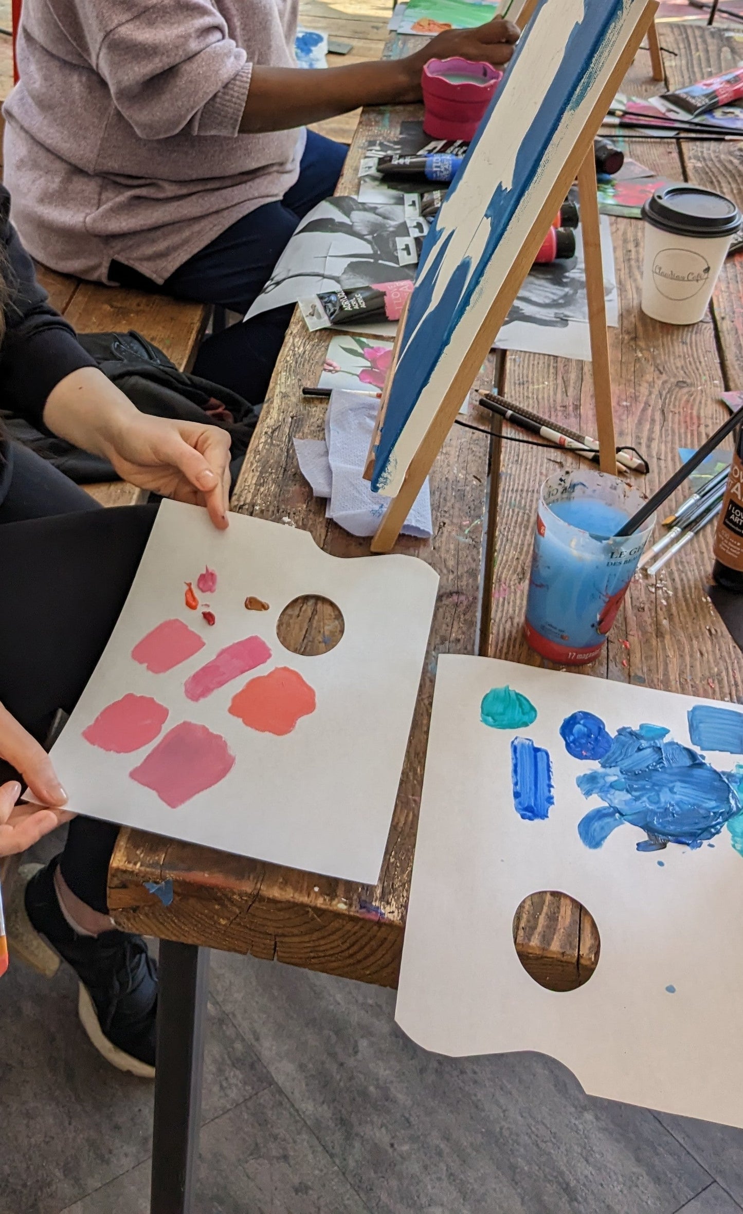 Colour mixing advice from Judy Century Artist at painting workshop floral art