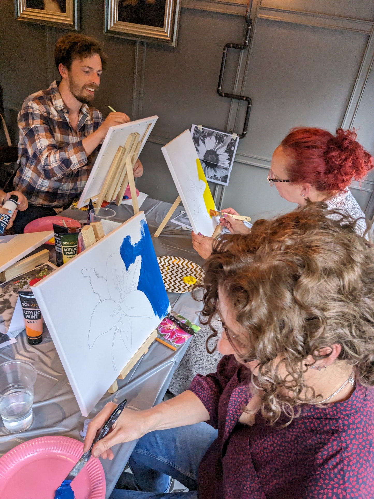 Painting workshop classes London with Judy Century Flower canvas art