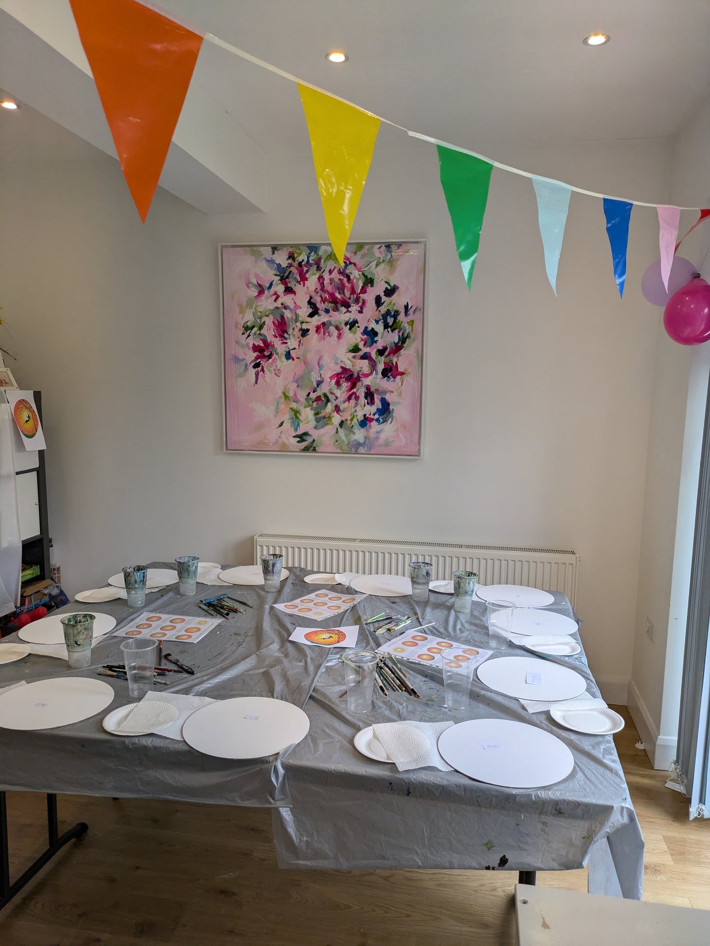 KIDS PAINTING PARTY - Celebrate with creativity and art!