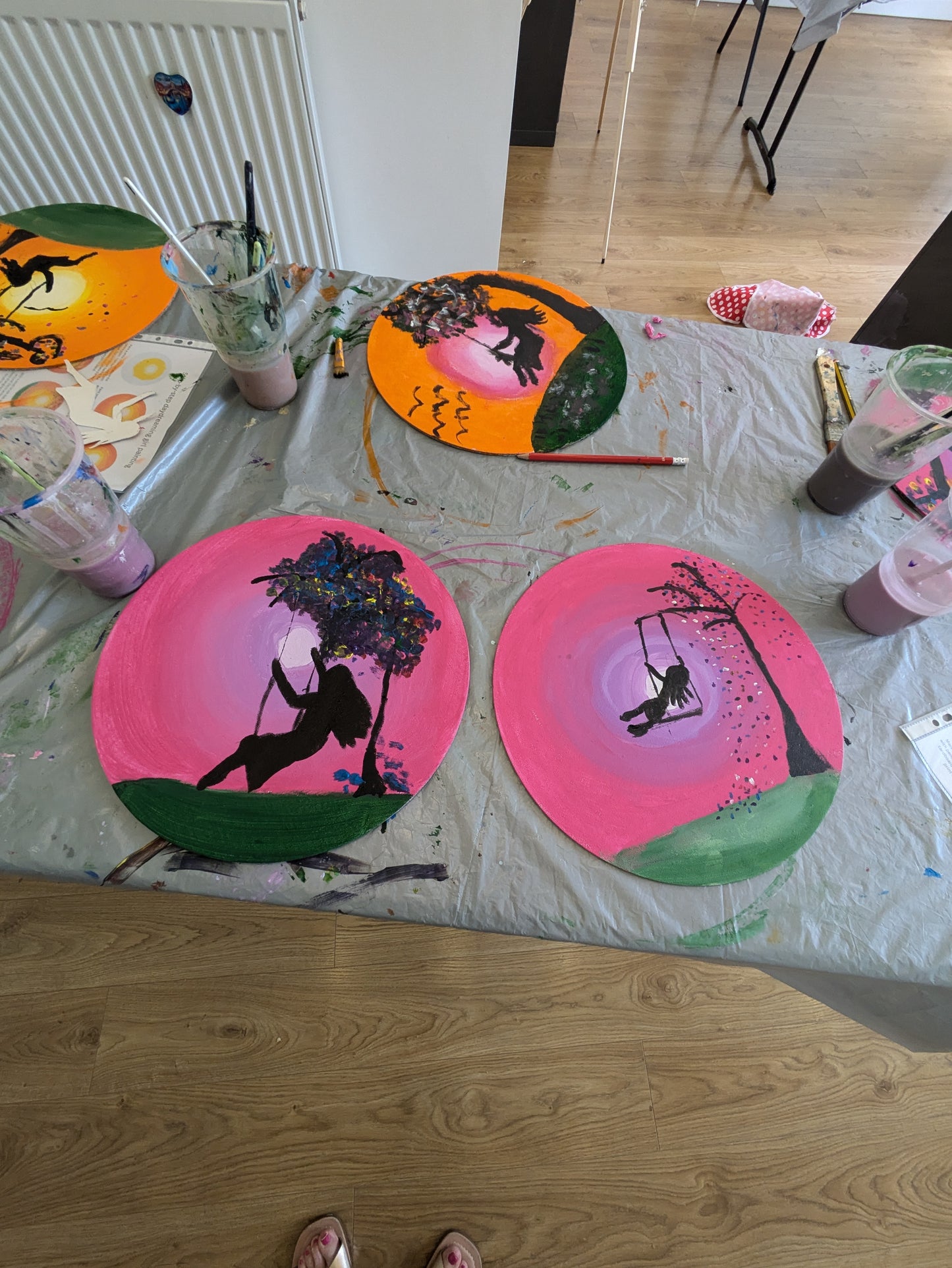 KIDS PAINTING PARTY - Celebrate with creativity and art!