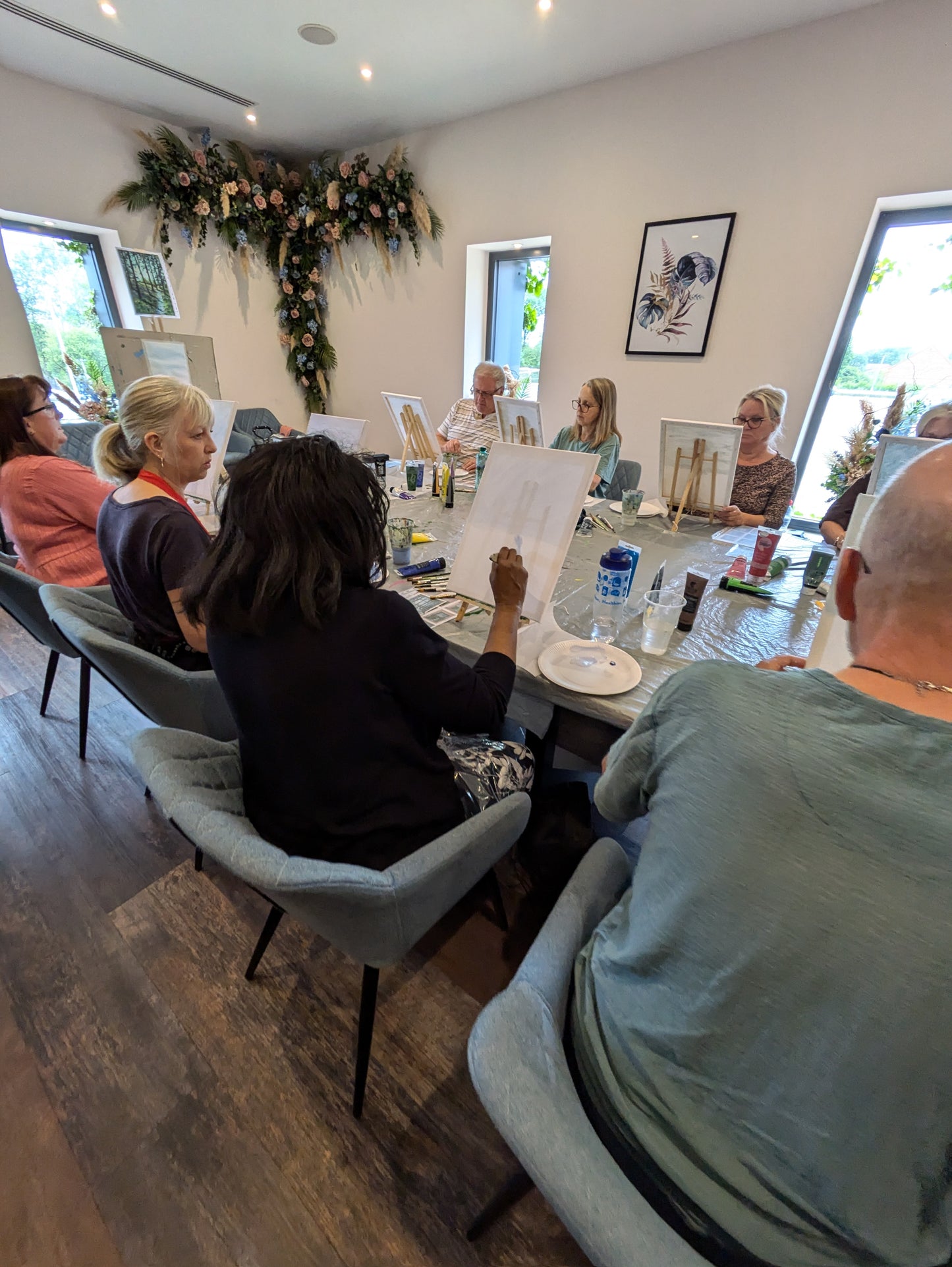 ROBIN RED BREAST - Painting Workshop at Megan's Restaurant, Welwyn, Hertfordshire - Tuesday 16th DECEMBER 2025, 7.30pm