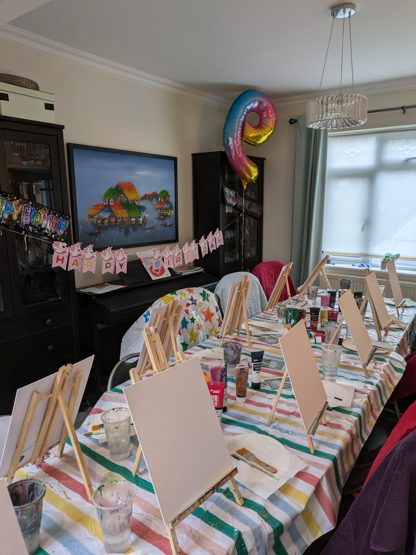 KIDS PAINTING PARTY - Celebrate with creativity and art!