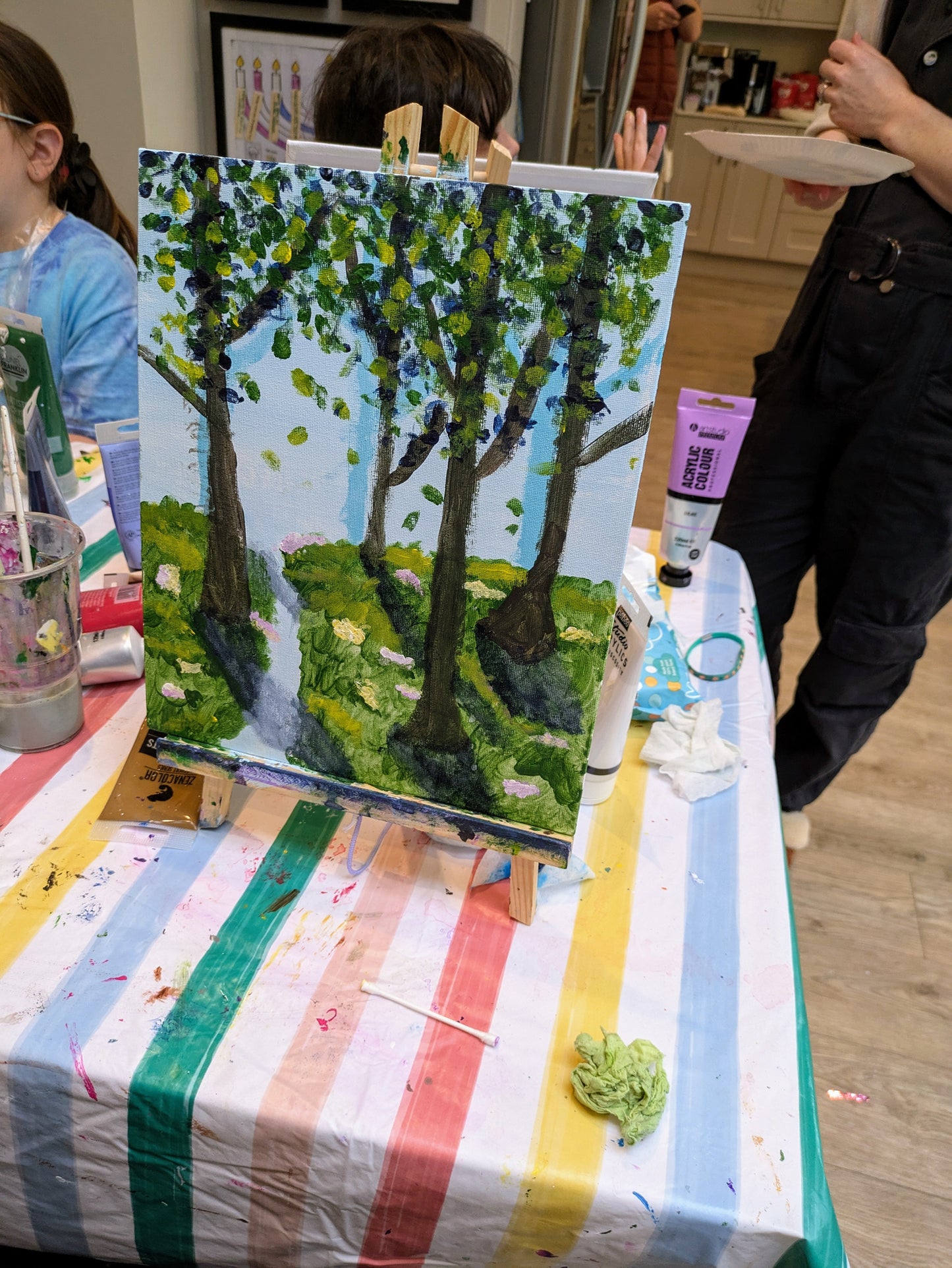 KIDS PAINTING PARTY - Celebrate with creativity and art!