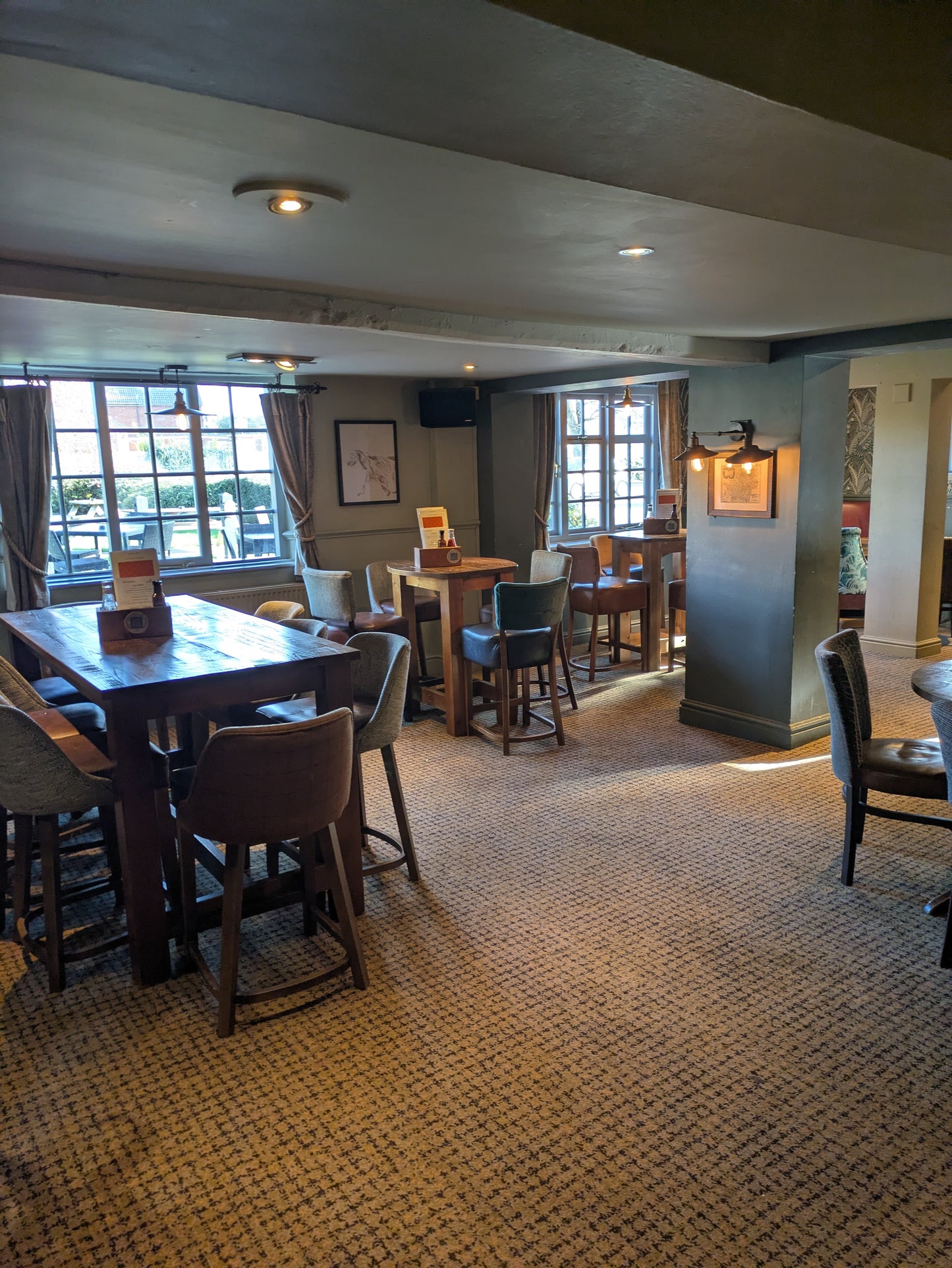 CHEEKY SNOWMAN - Painting Workshop at The Crabtree, Hemel Hempstead, Herts - Wednesday 17th DECEMBER 2025, 7.30pm