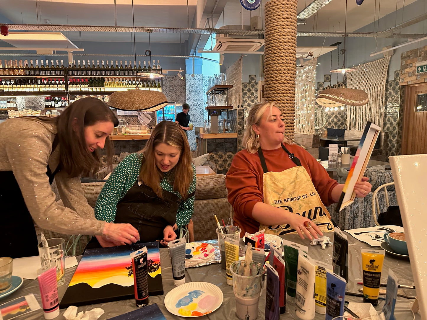 Weekly Acrylic Painting Classes, Hertfordshire - TUESDAY Morning Course - 7 week WINTER TERM #2 (Nov - Dec 25) - Datchworth Parish Church Hall, Hertfordshire