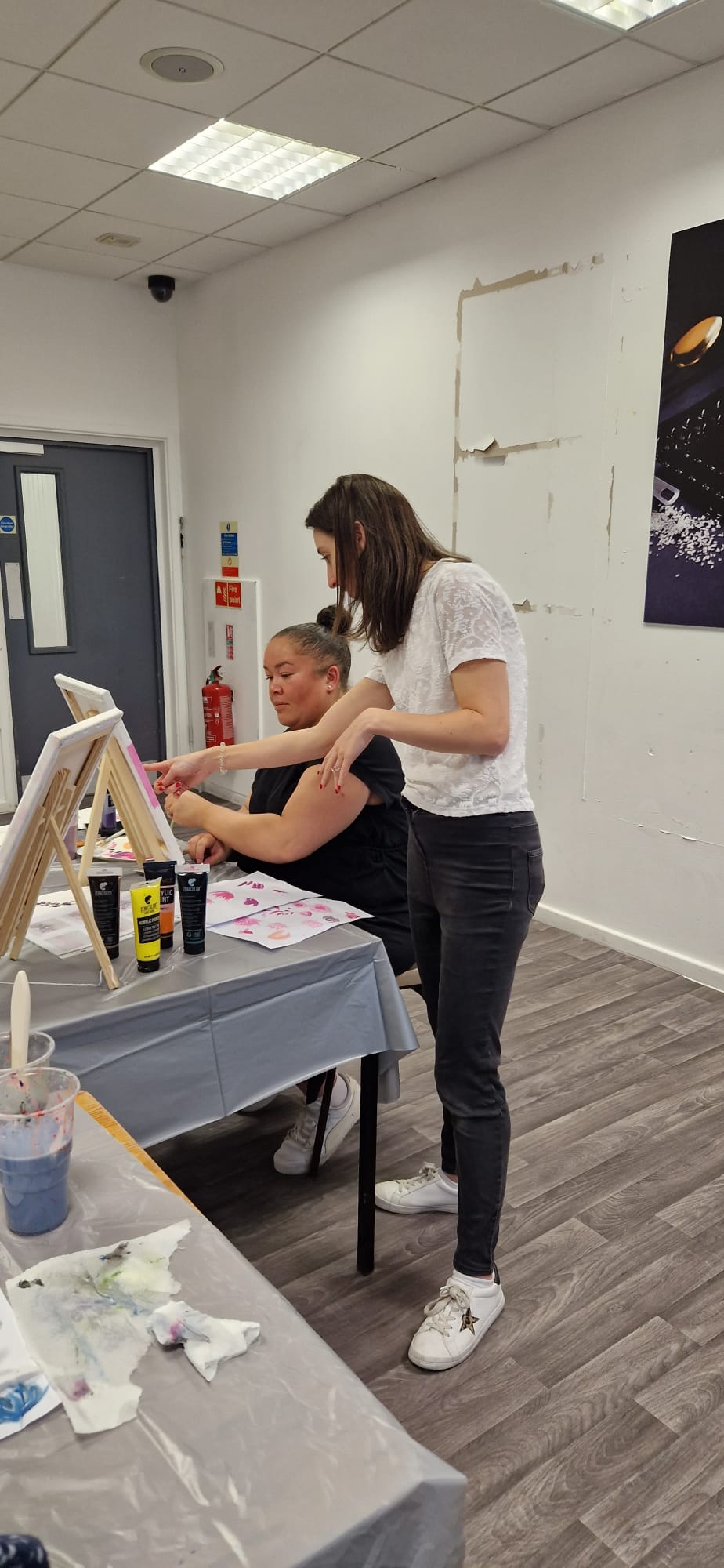 NORTHERN LIGHTS - Painting Workshop at Megan's Restaurant, Welwyn Garden City, Herts - Wednesday 2nd DECEMBER 2026, 10am