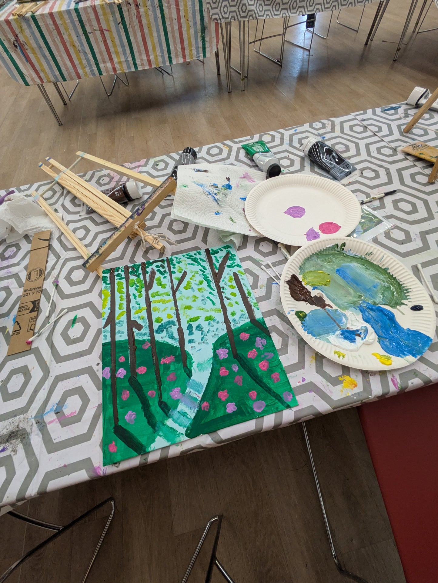 KIDS PAINTING PARTY - Celebrate with creativity and art!