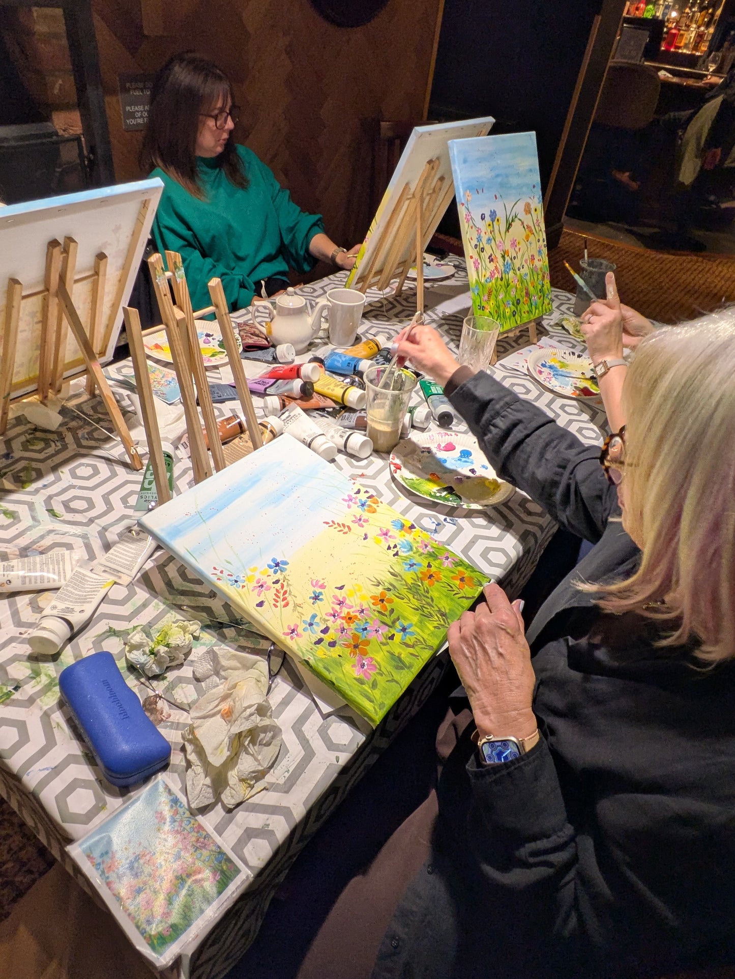 ABSTRACT WILDFLOWERS - Painting Workshop at Odyssey Spa, Knebworth, Hertfordshire - Monday 12th JANUARY 2026, 10am