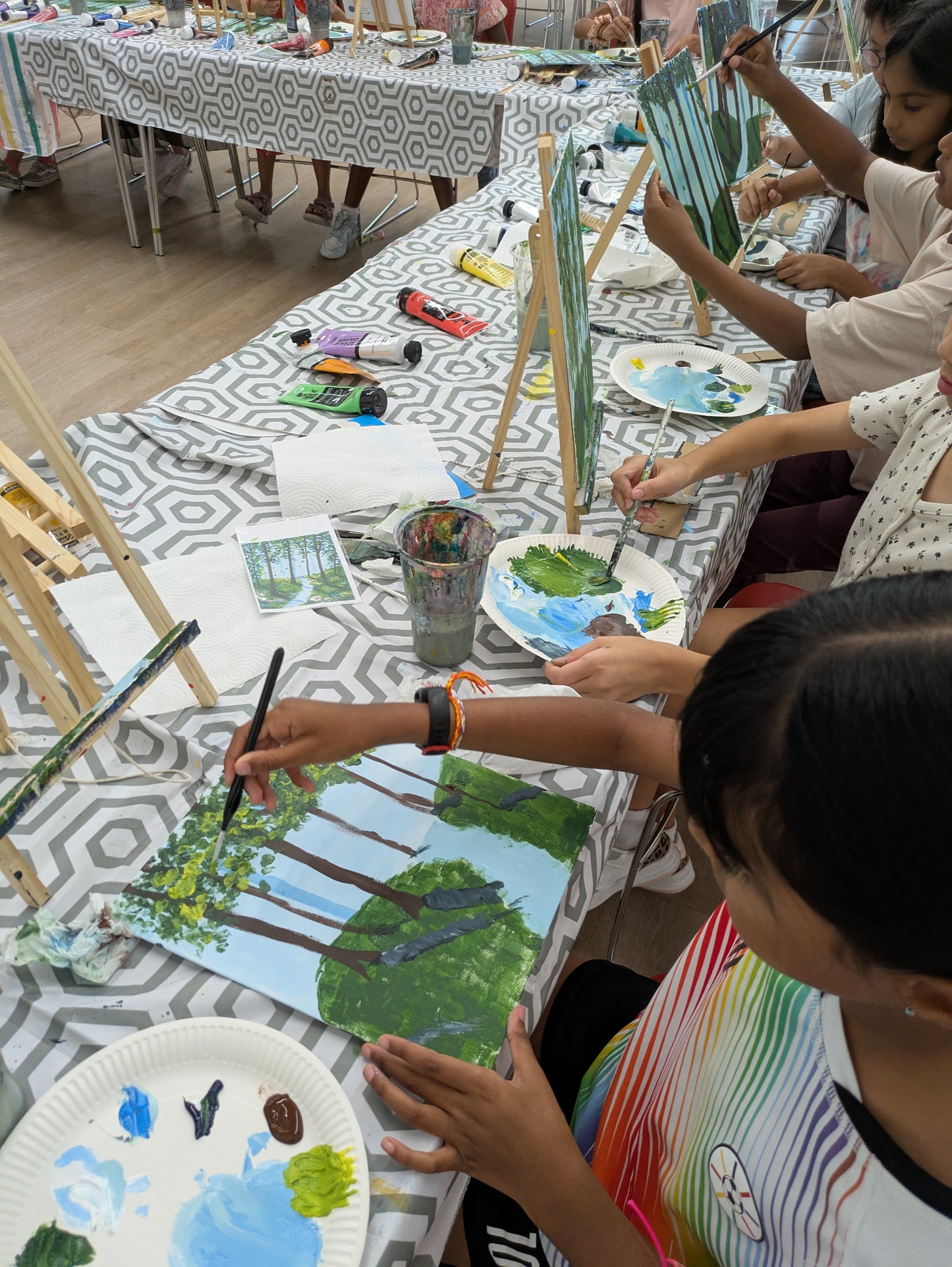 KIDS PAINTING PARTY - Celebrate with creativity and art!