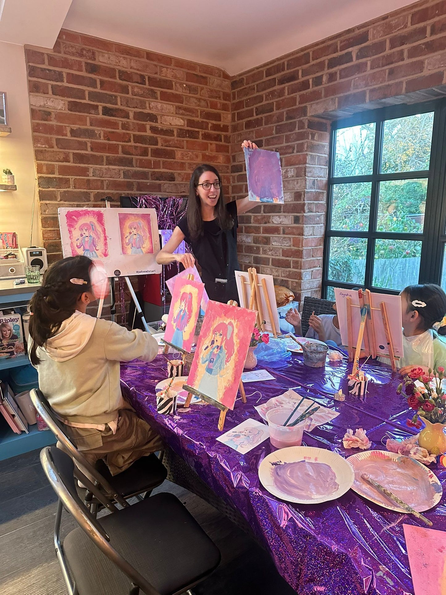 KIDS PAINTING PARTY - Celebrate with creativity and art!